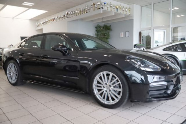 PORSCHE PANAMERA 4 - 2. HAND