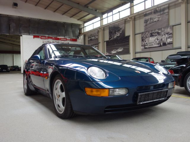 PORSCHE 968 TARGA IN AMAZONASGRÜN