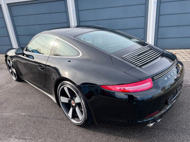 PORSCHE 911 CARRERA S 