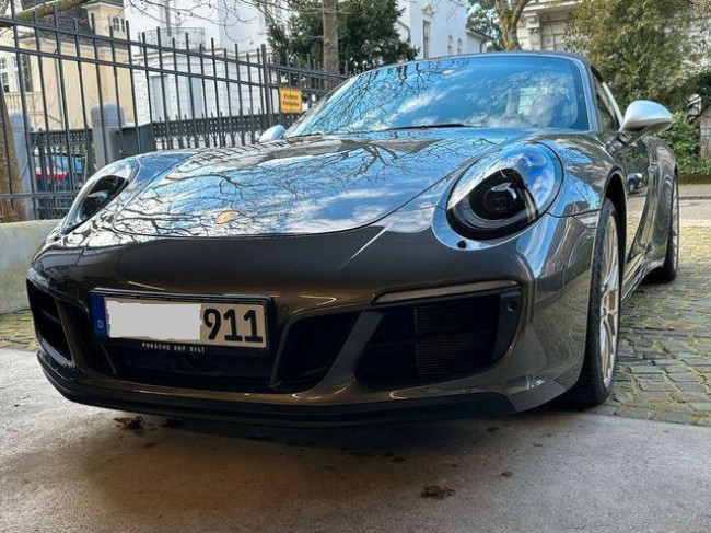 PORSCHE 991 TARGA 4 GTS 