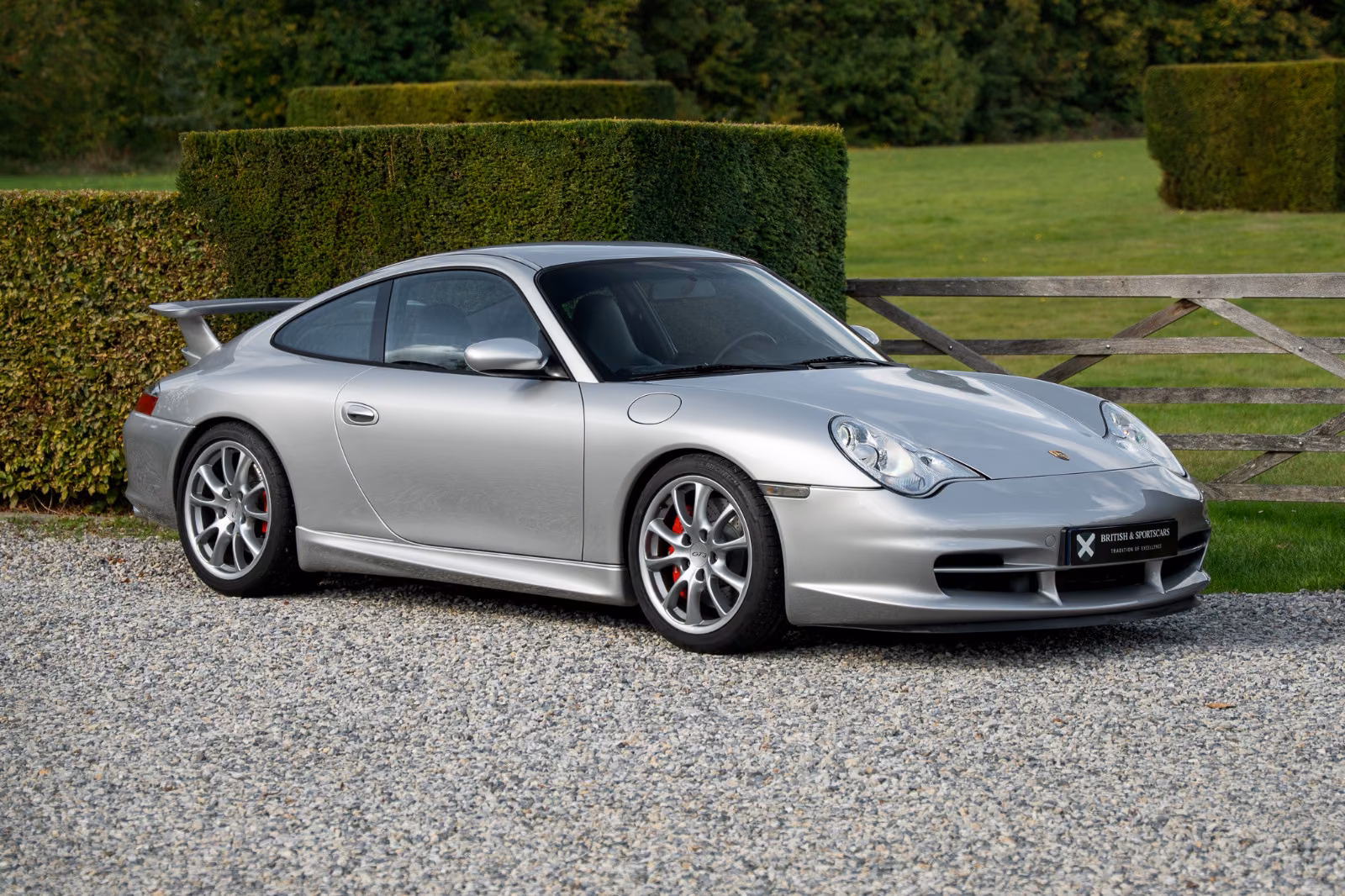 Porsche Gebrauchtwagen von British & Sportscars PORSCHE 996.2 GT3 IN ARKTISSILBER - FRISCHE WARTUNG